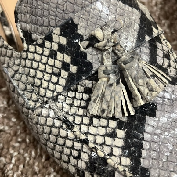 J. Crew Charlie Flat Mules Leather Snake Print Tassel Almond Toe Gray 9.5M - Picture 7 of 8